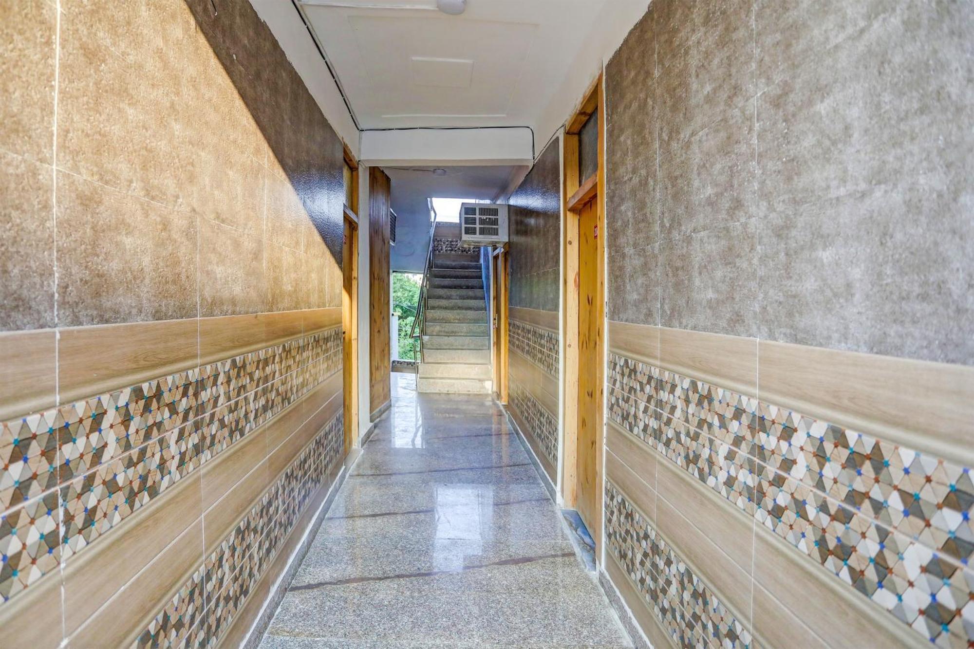 Super Umen Hotel Nearest Sector 66 Noida Exterior foto