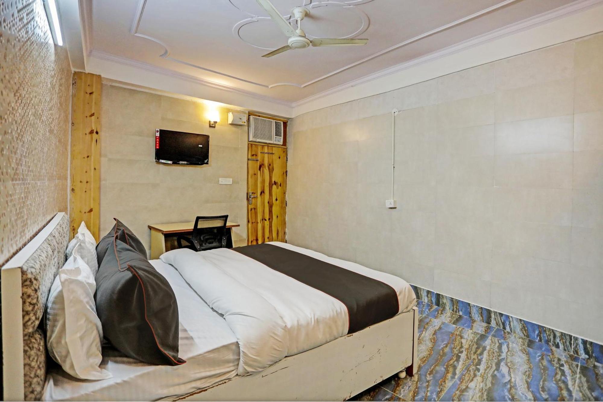 Super Umen Hotel Nearest Sector 66 Noida Exterior foto